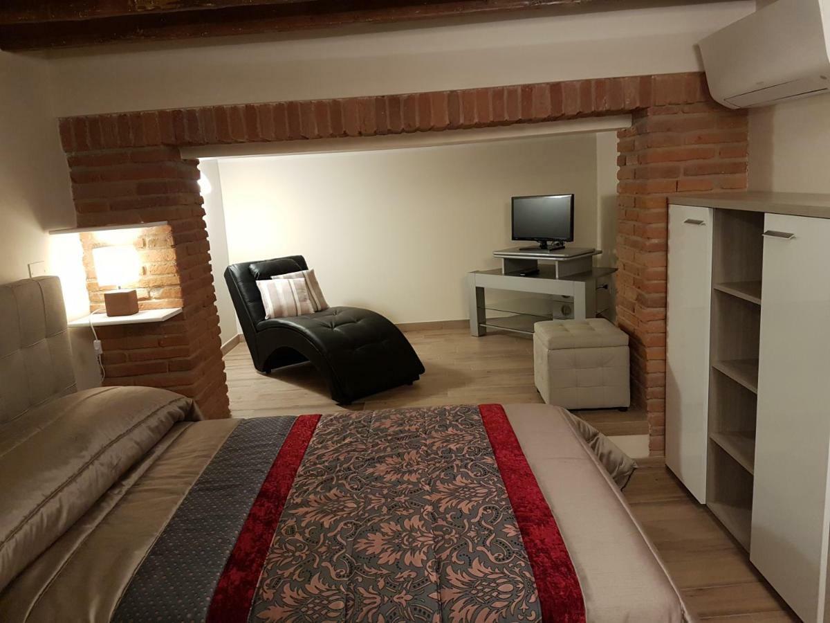 Duomo Luxury Apartment "Palazzo Del Re" Florence Luaran gambar